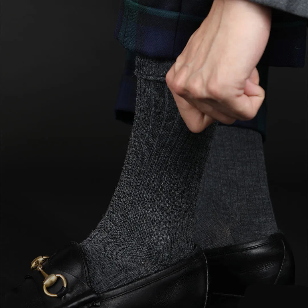 062142330 Merino Wool Ribbed Mid-Calf Socks L