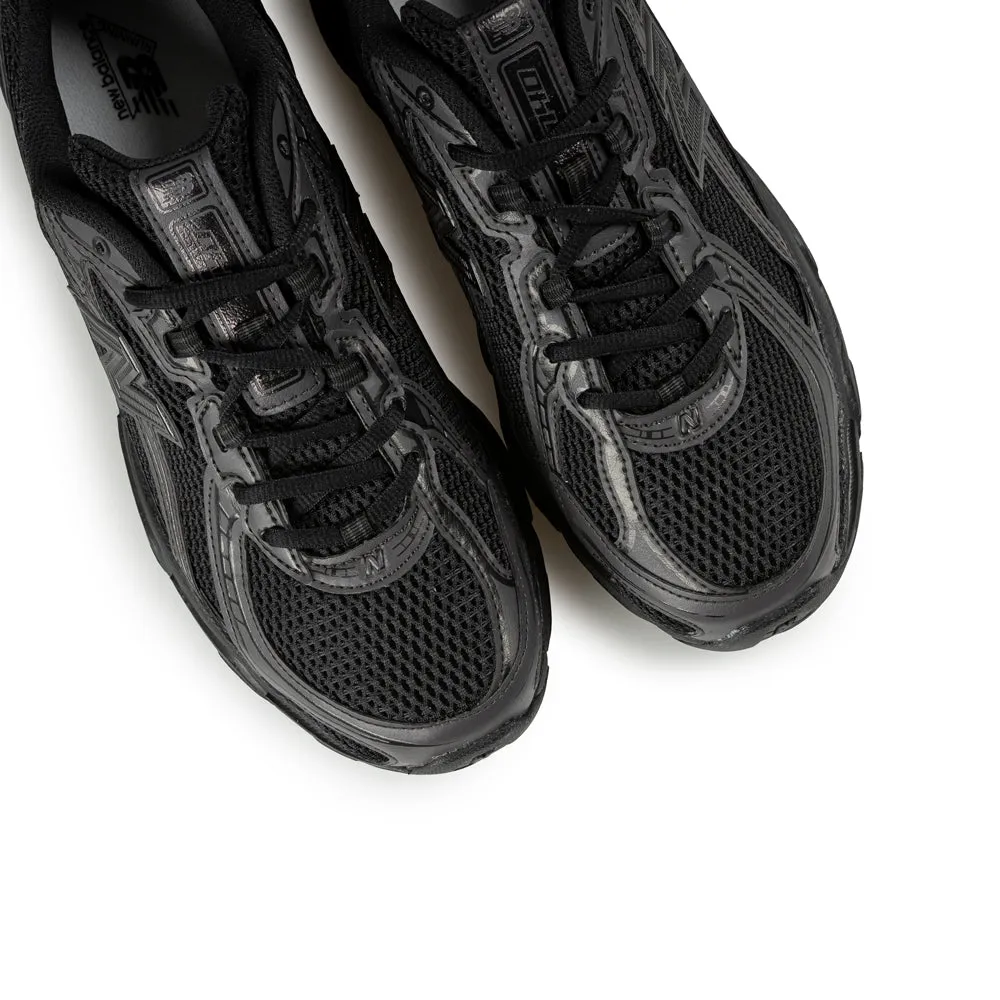 740 | Black