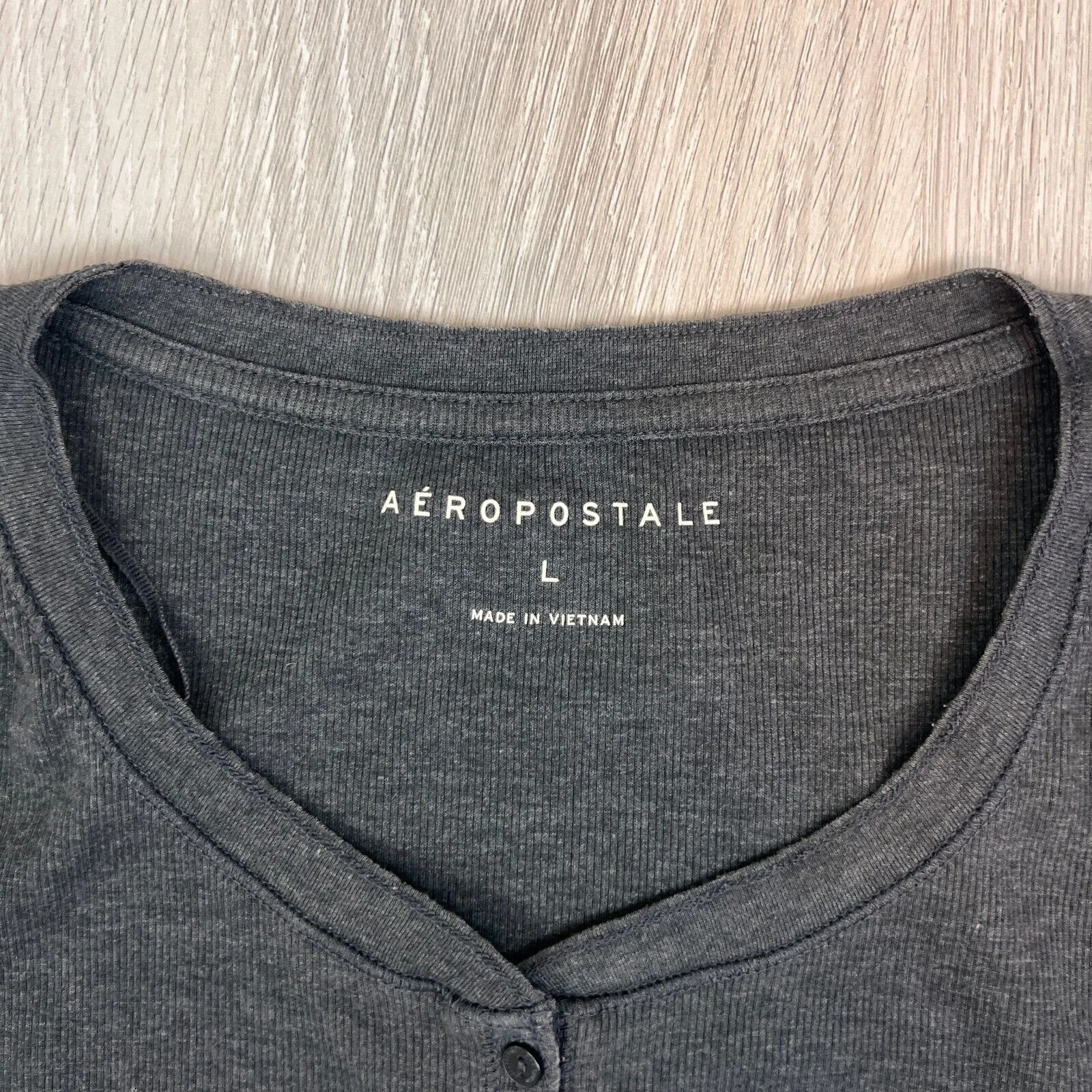 Aeropostale Womens Grey Henley T-Shirt Size Large