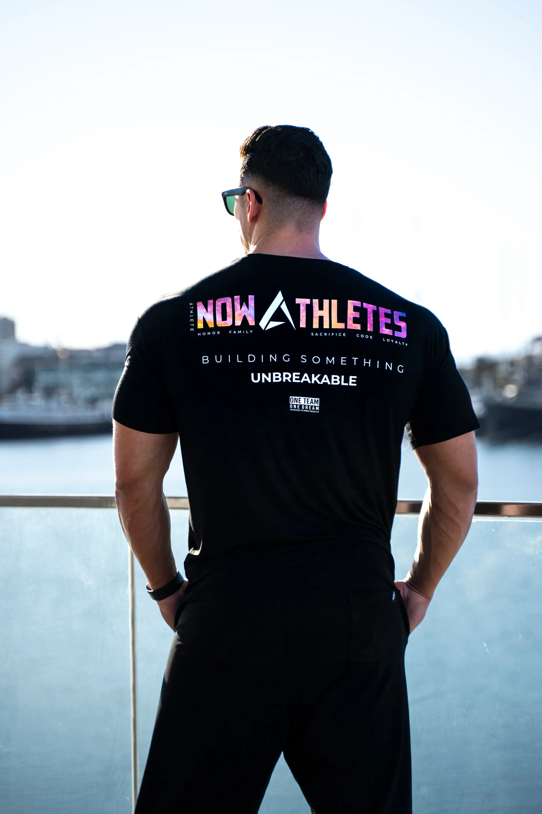 Camiseta Unbreakable Crew - Black