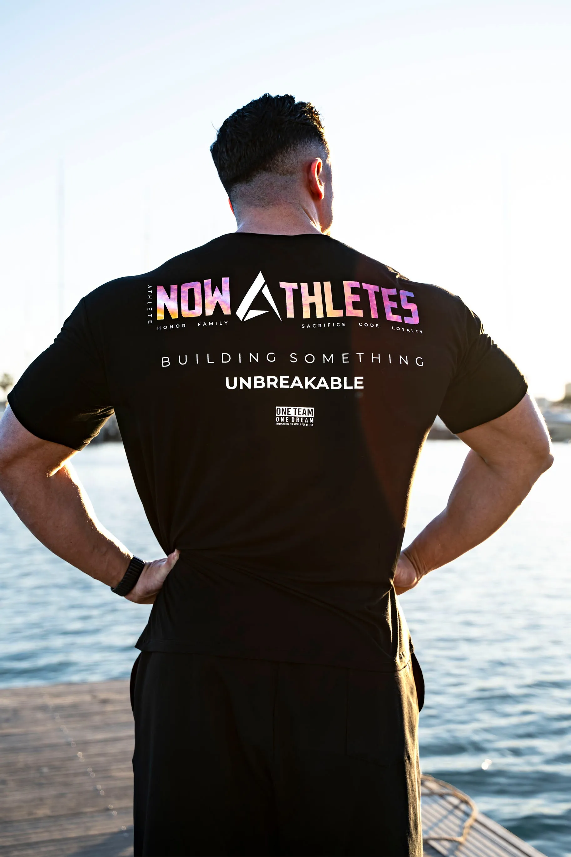 Camiseta Unbreakable Crew - Black