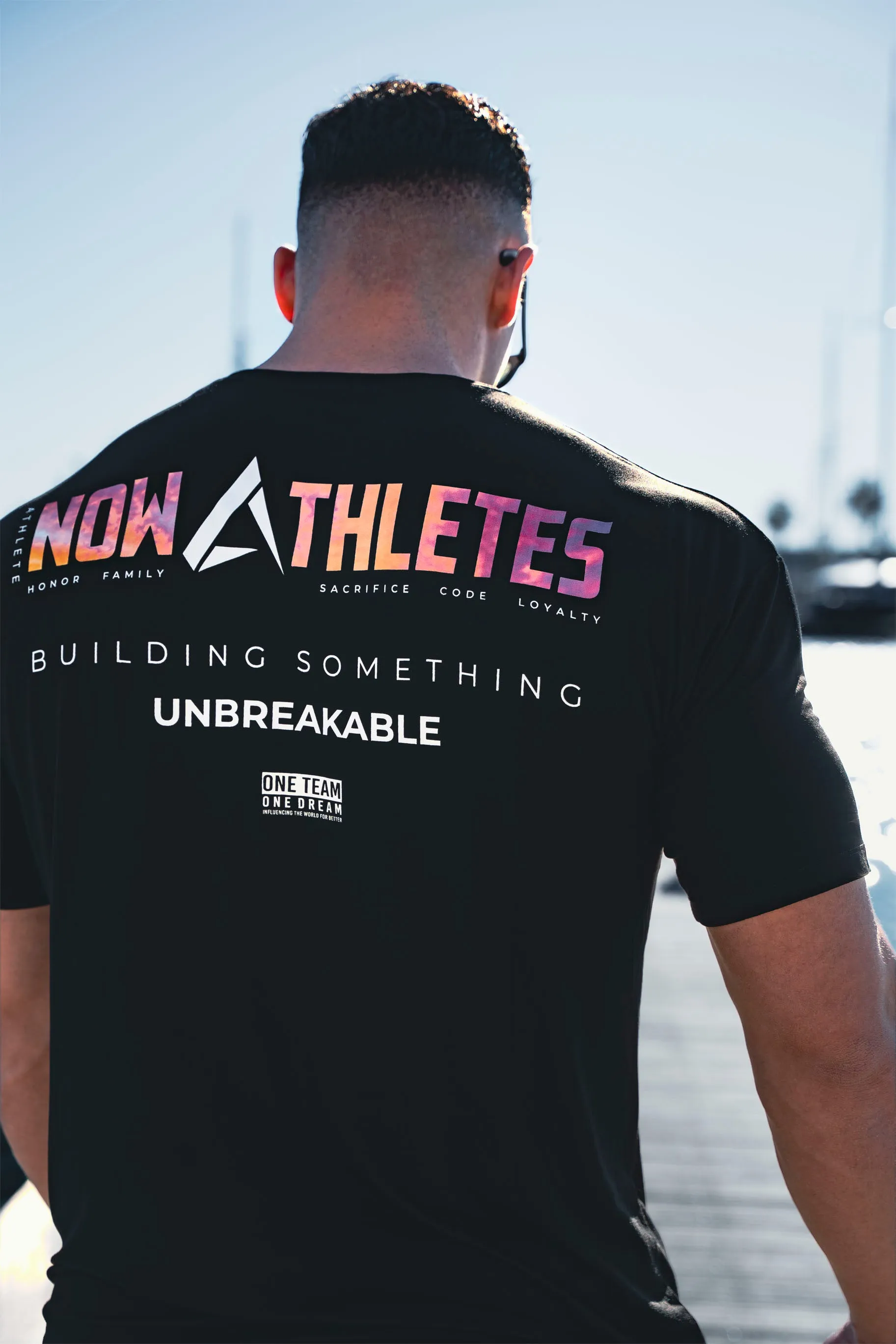 Camiseta Unbreakable Crew - Black