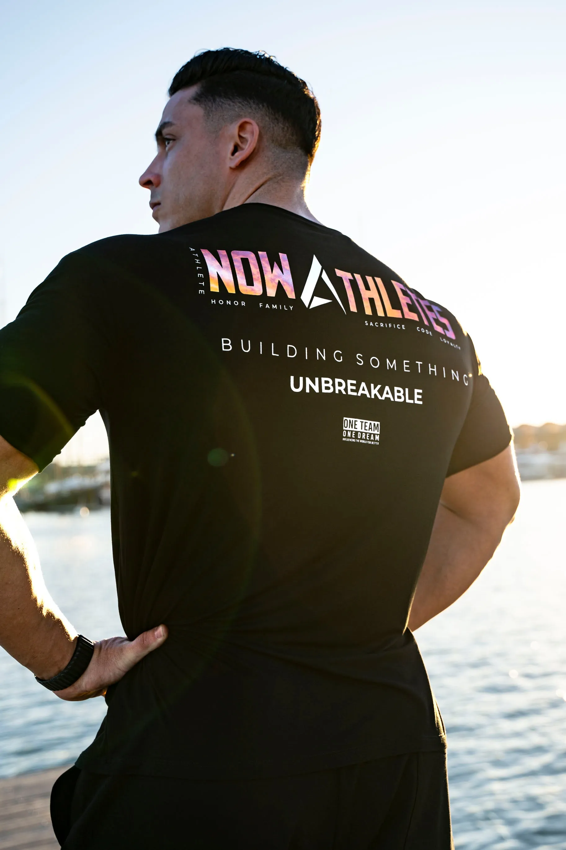 Camiseta Unbreakable Crew - Black