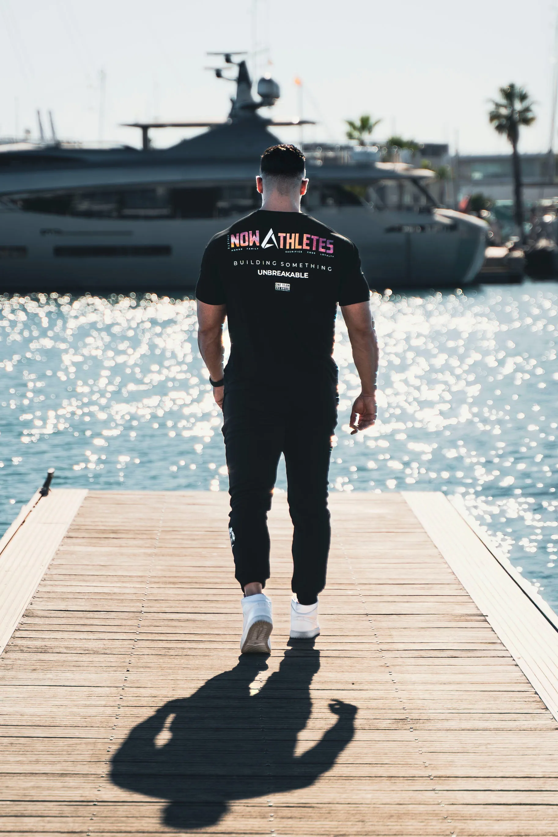 Camiseta Unbreakable Crew - Black
