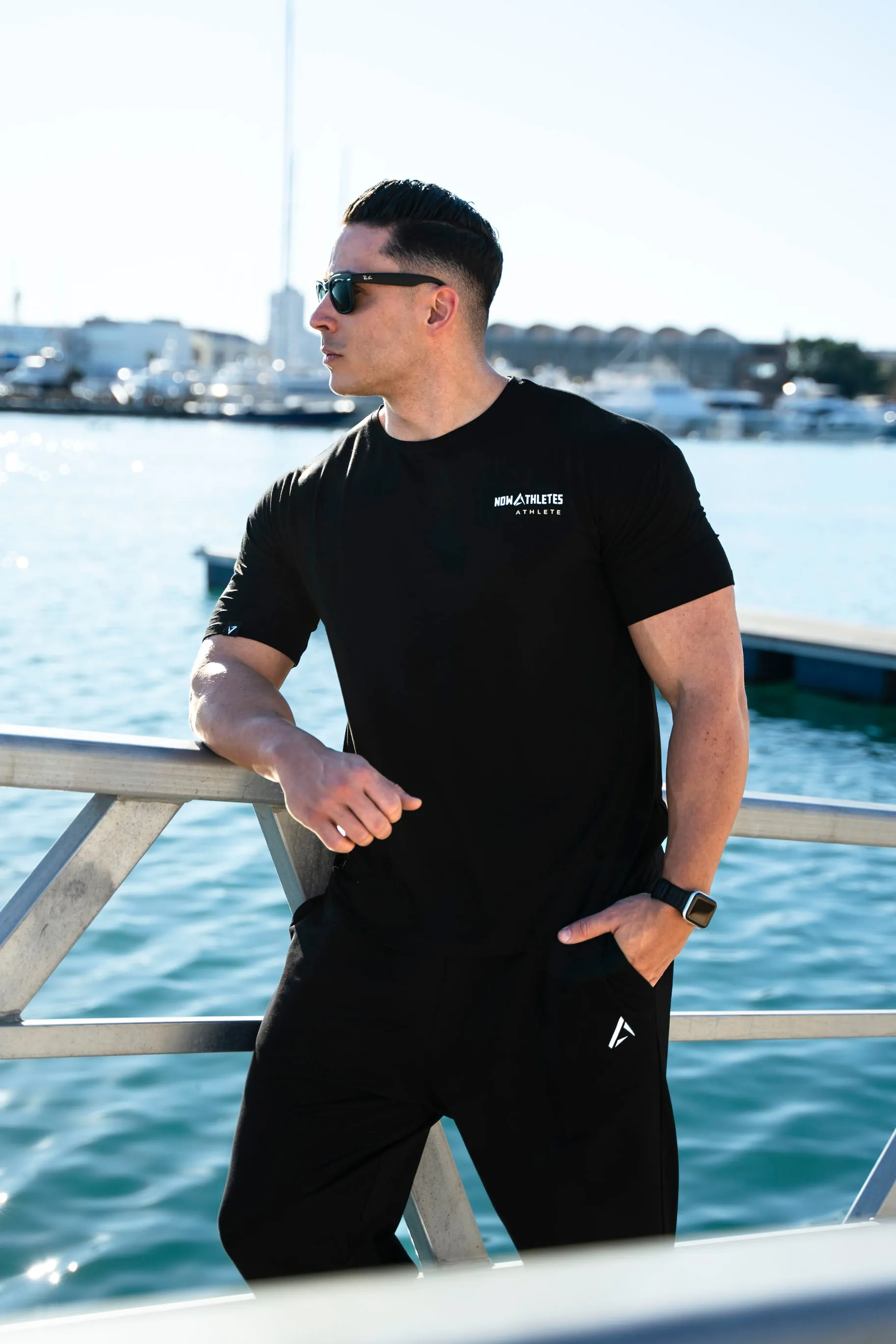 Camiseta Unbreakable Crew - Black