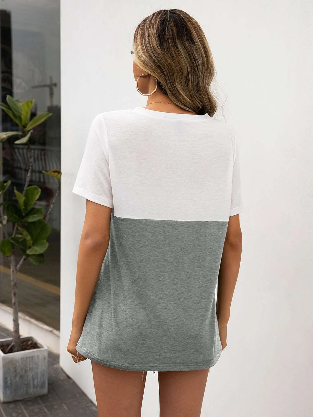Color Block Zebra Print Pocket V- Neck Short Sleeve Tee