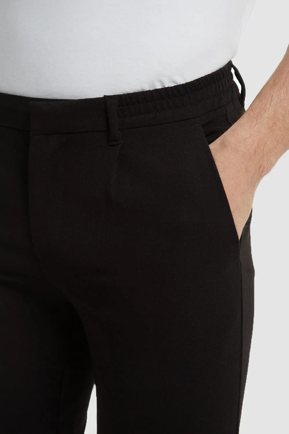 Cropped Pleated Trousers in Black
