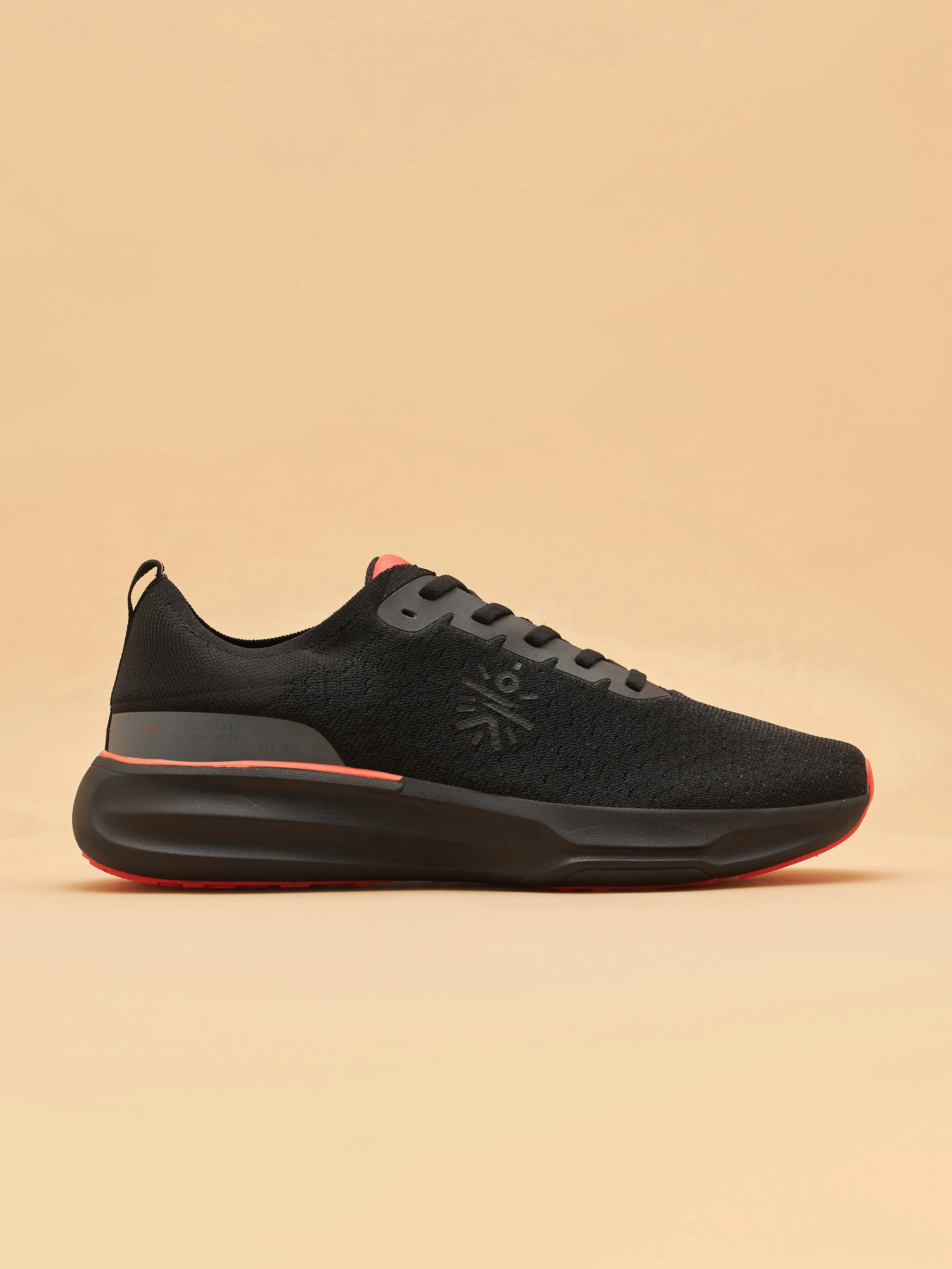 cult Versa Fly Men Running Shoes - Black/Red
