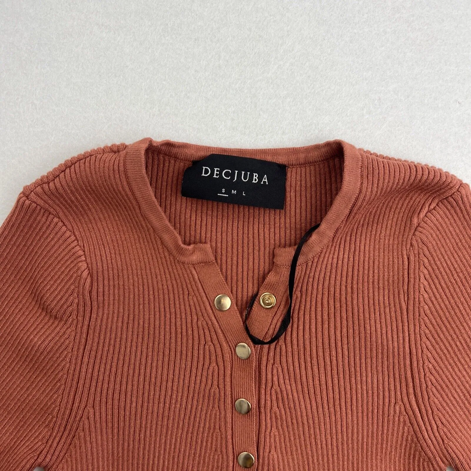 Decjuba Sadie Henley Short Sleeve Top Size Small