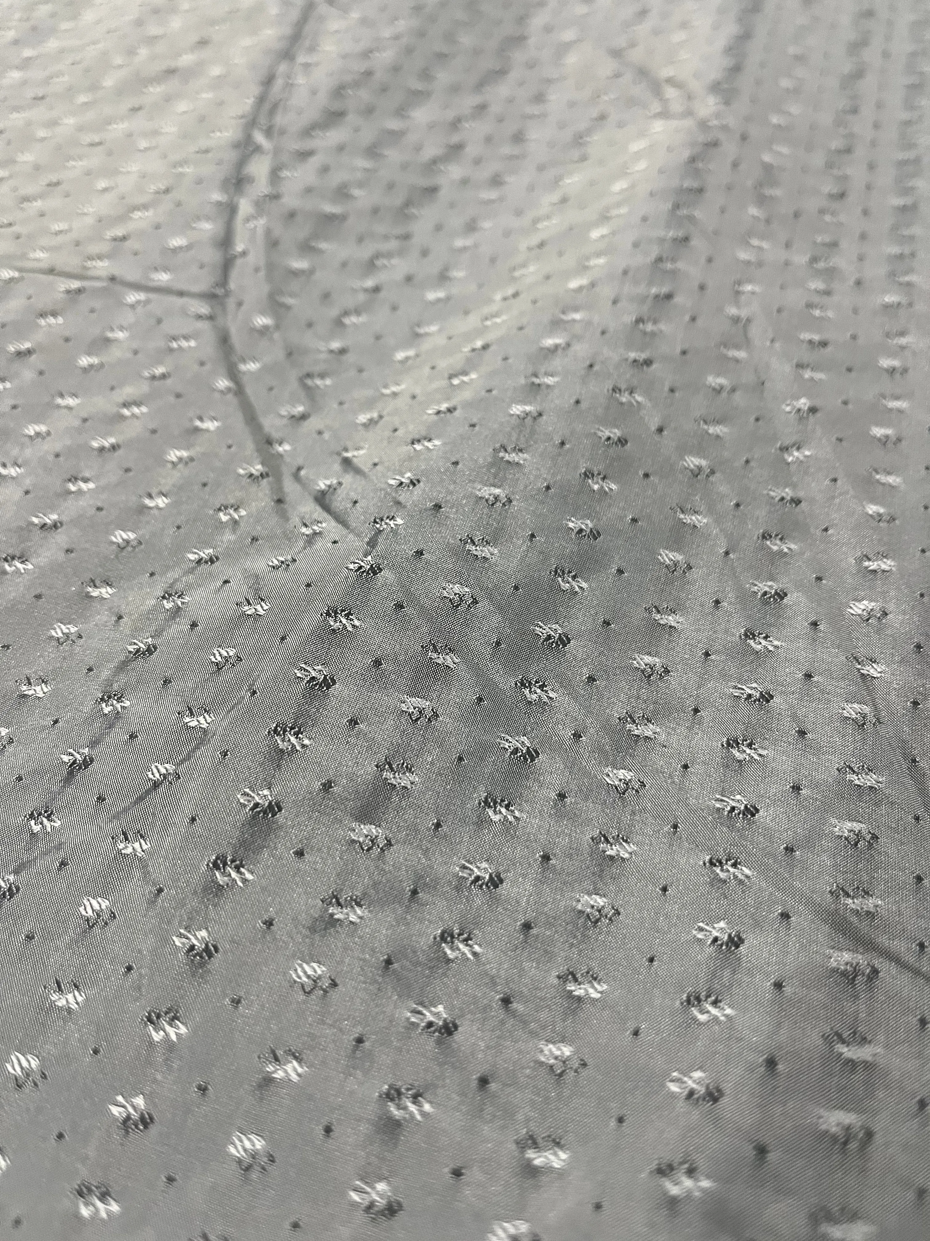 G01 HMSTN 85 light jacquard with silk