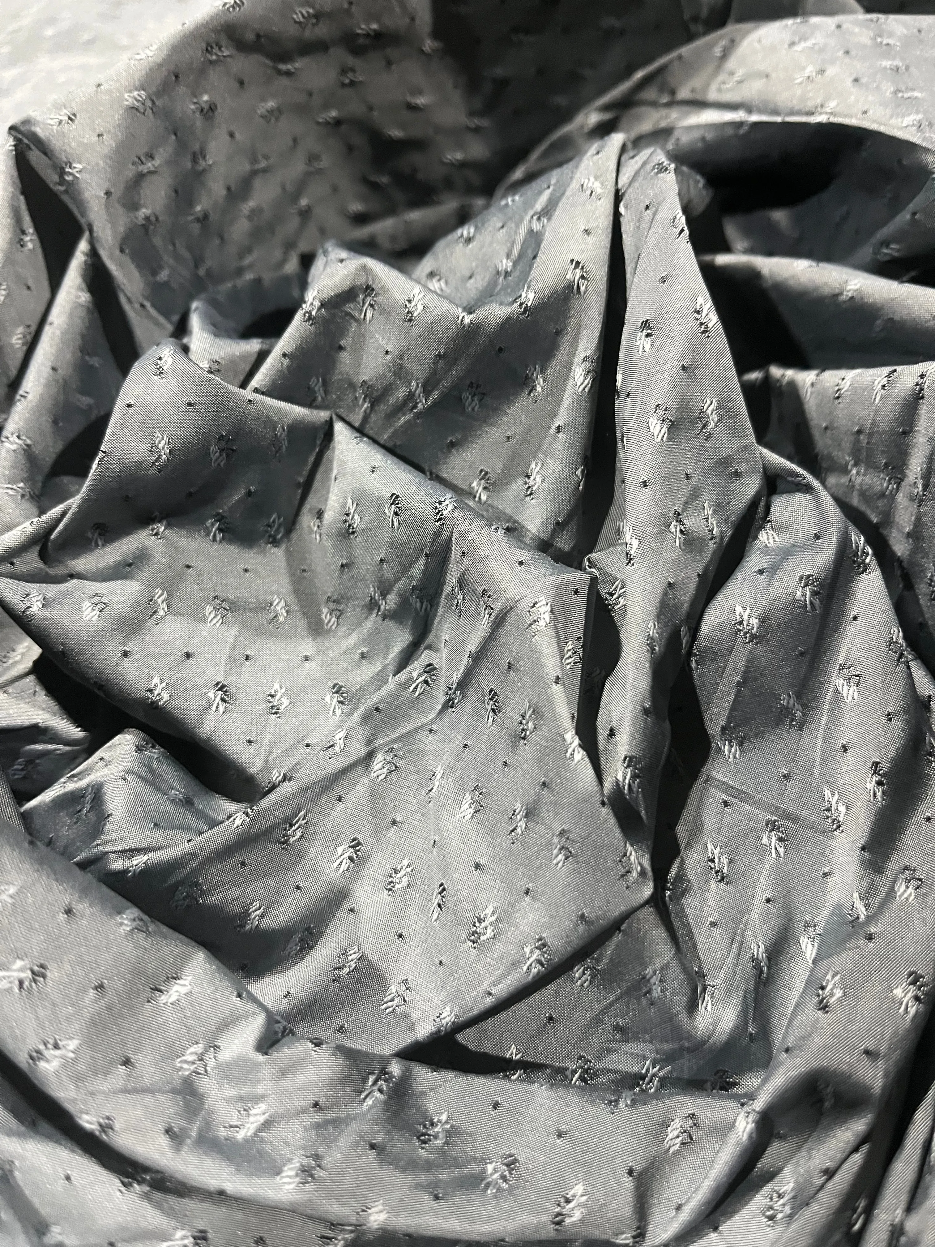 G01 HMSTN 85 light jacquard with silk