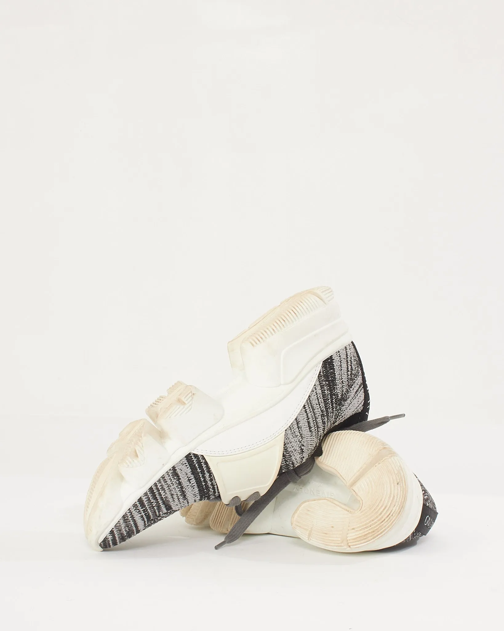 Givenchy Grey Jaw Knitted Sneakers - 36