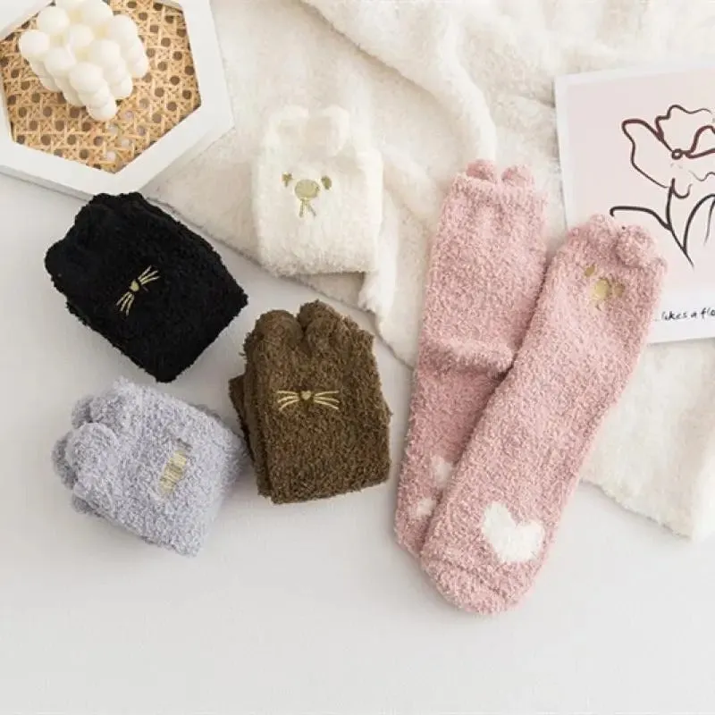 Heartfelt Warmth Woolen Socks