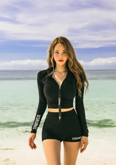 hot women Tow pieces long sleeve short pants swimwear swimsuit Rash Guard Wetsuit surfing suit beachwear zipper
