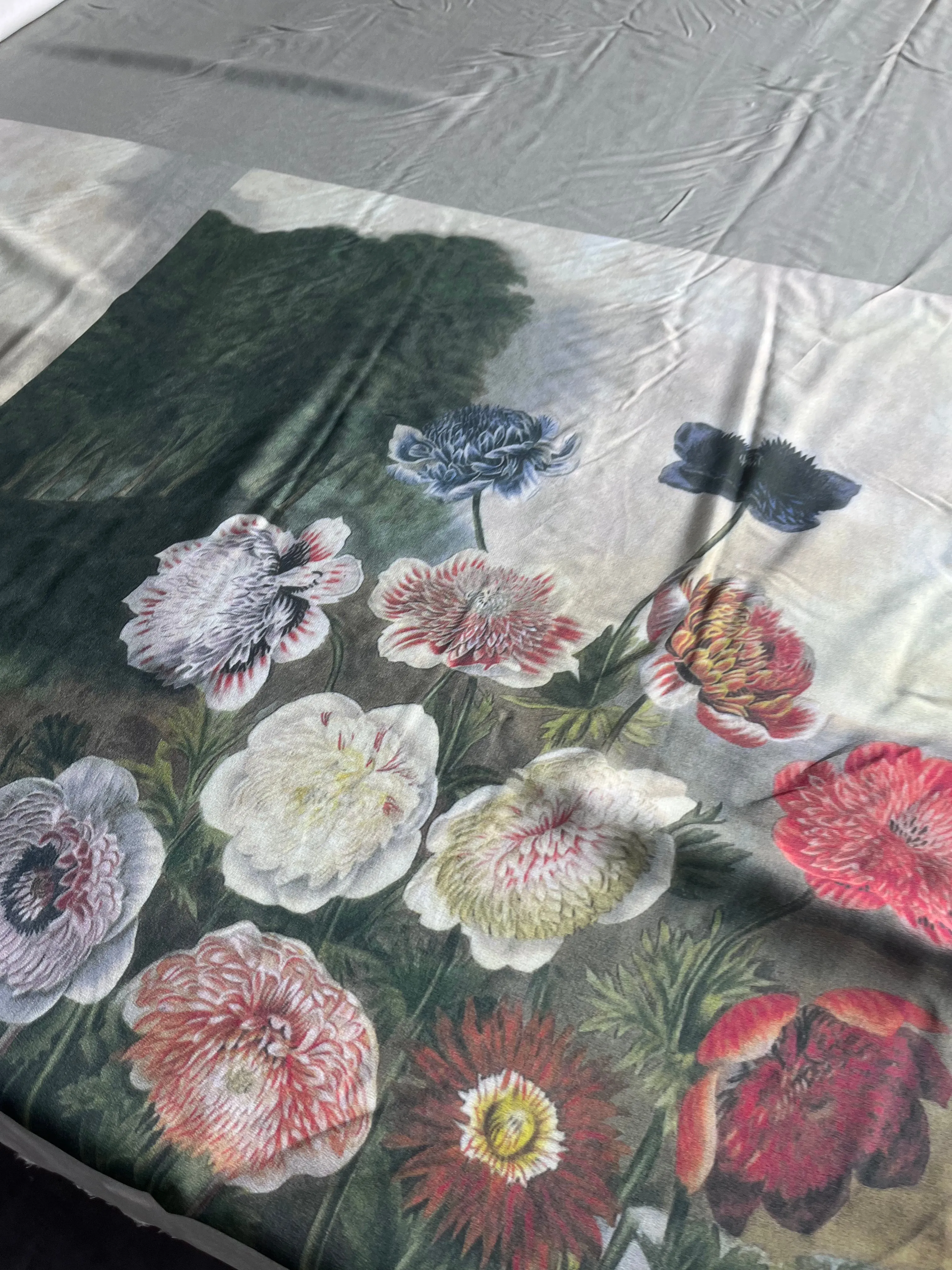 Just In Case 010 silk with print