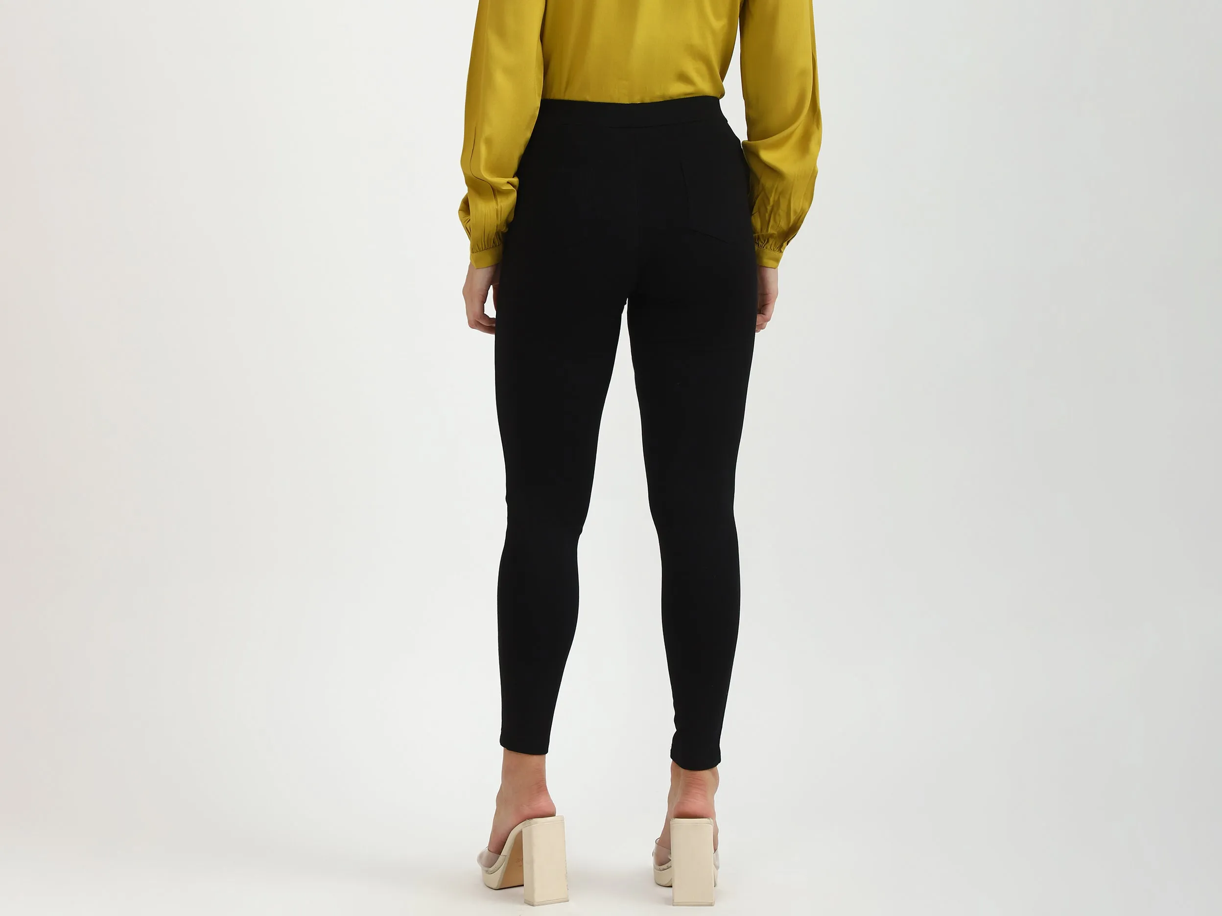 Ladies Solid Treggings