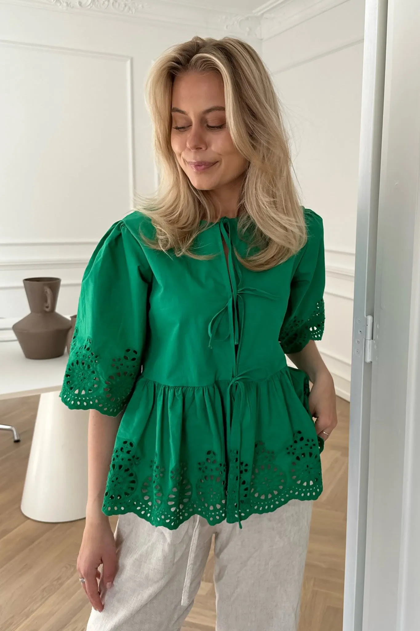 LulaIC Top - Grøn Broderi