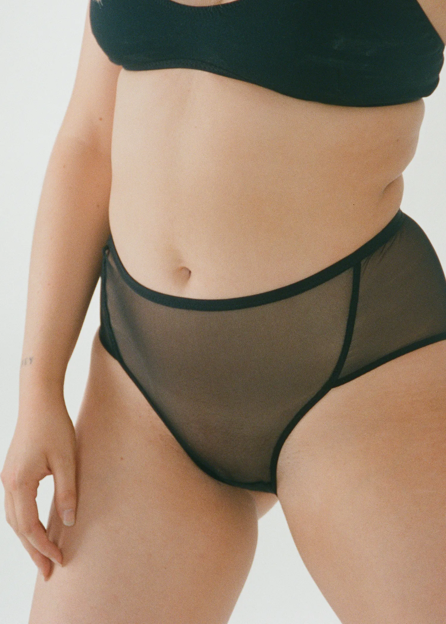 Mesh Full Brief - Black (PO)