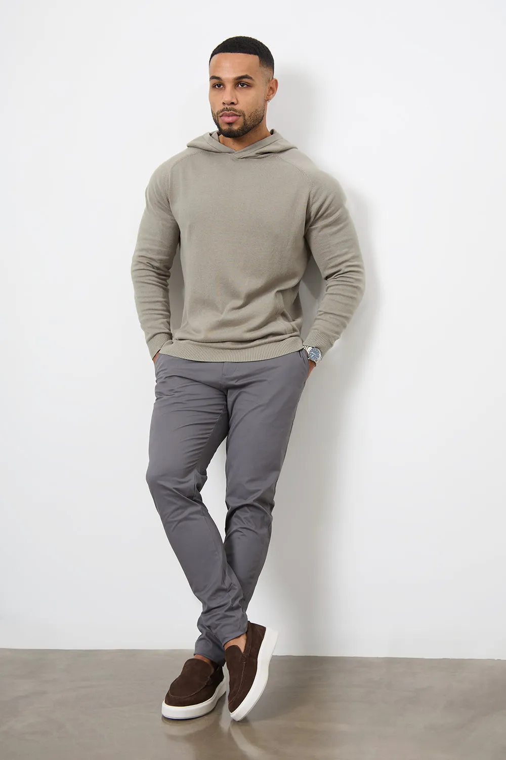 Muscle Fit Cotton Stretch Chino Trouser in Dark Grey