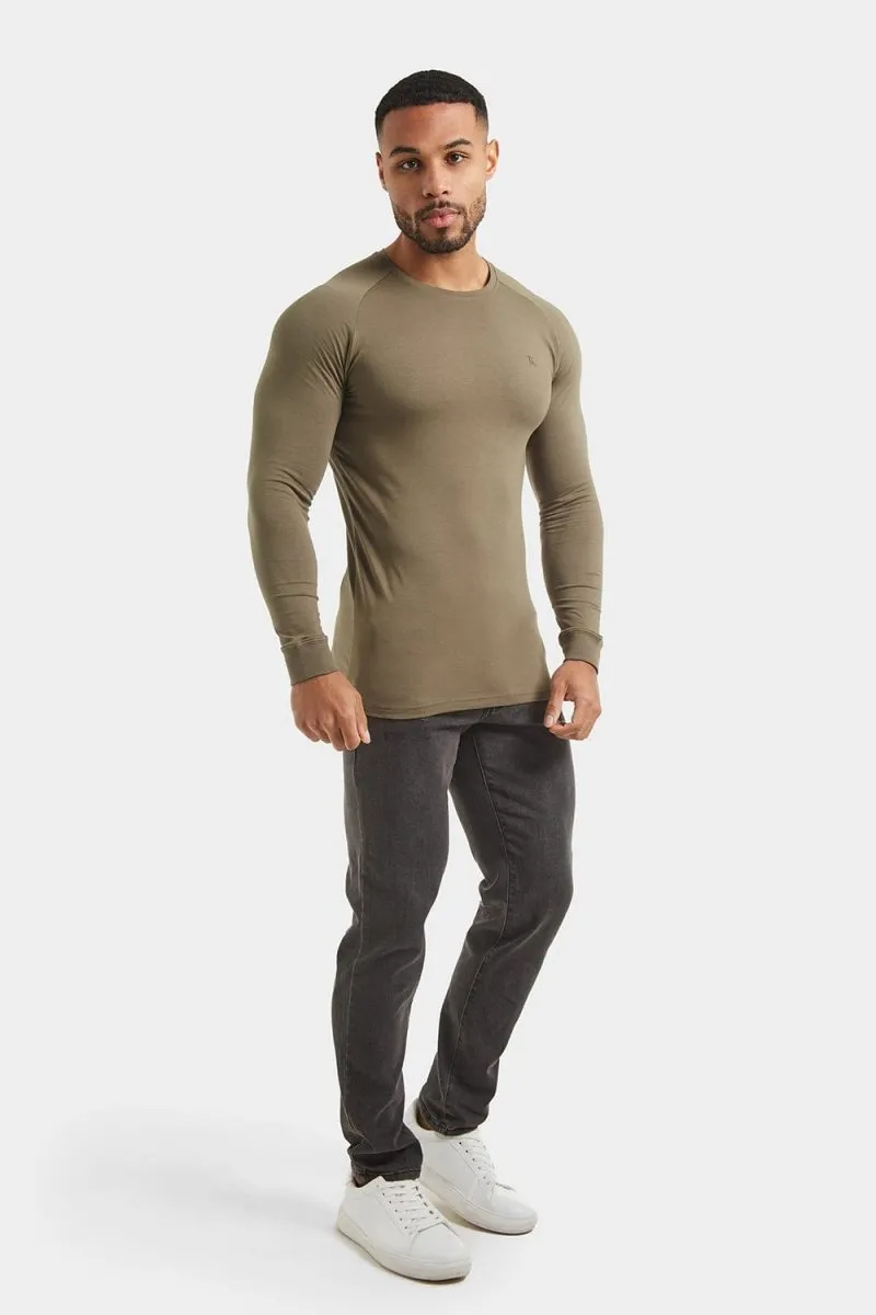 Muscle Fit T-Shirt in Khaki