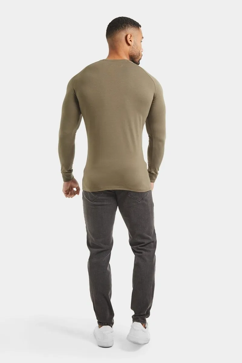 Muscle Fit T-Shirt in Khaki