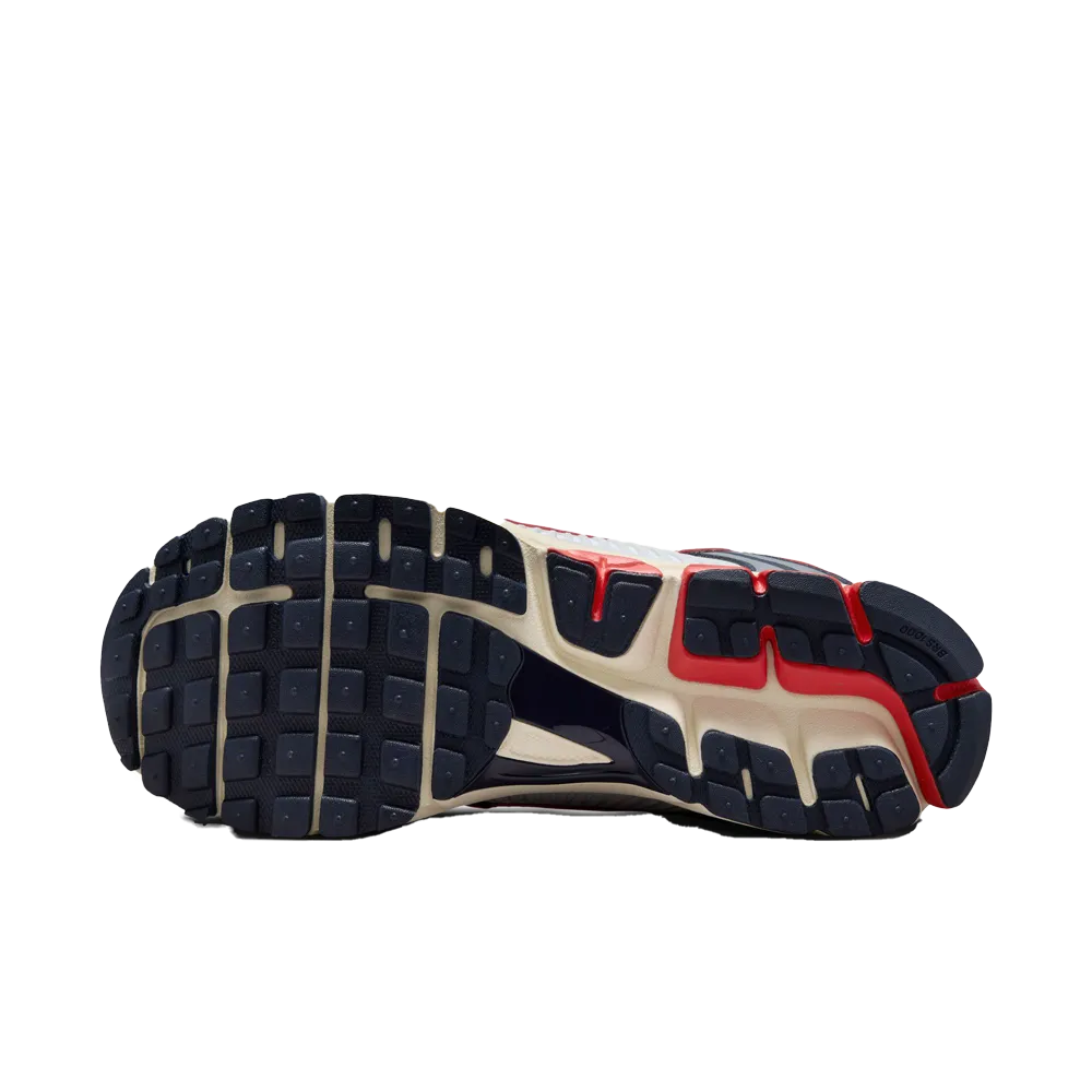 Nike Zoom Vomero 5 Men's Shoes