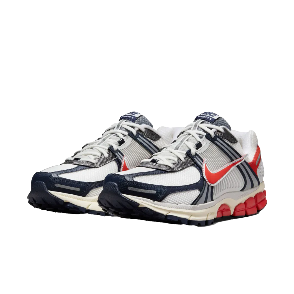 Nike Zoom Vomero 5 Men's Shoes