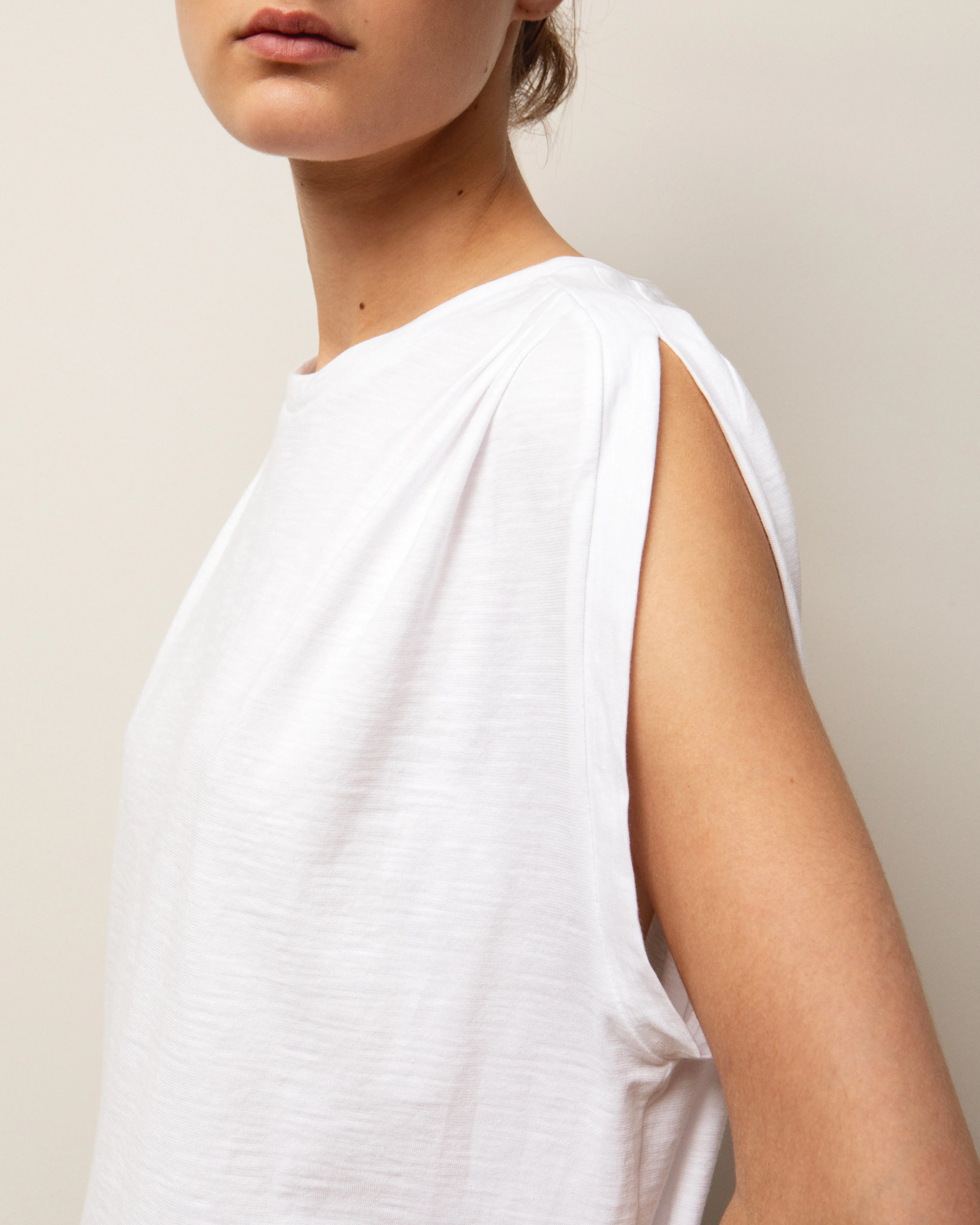 OVERSIZED SLEEVELESS COTTON TOP "ISABEL" WHITE