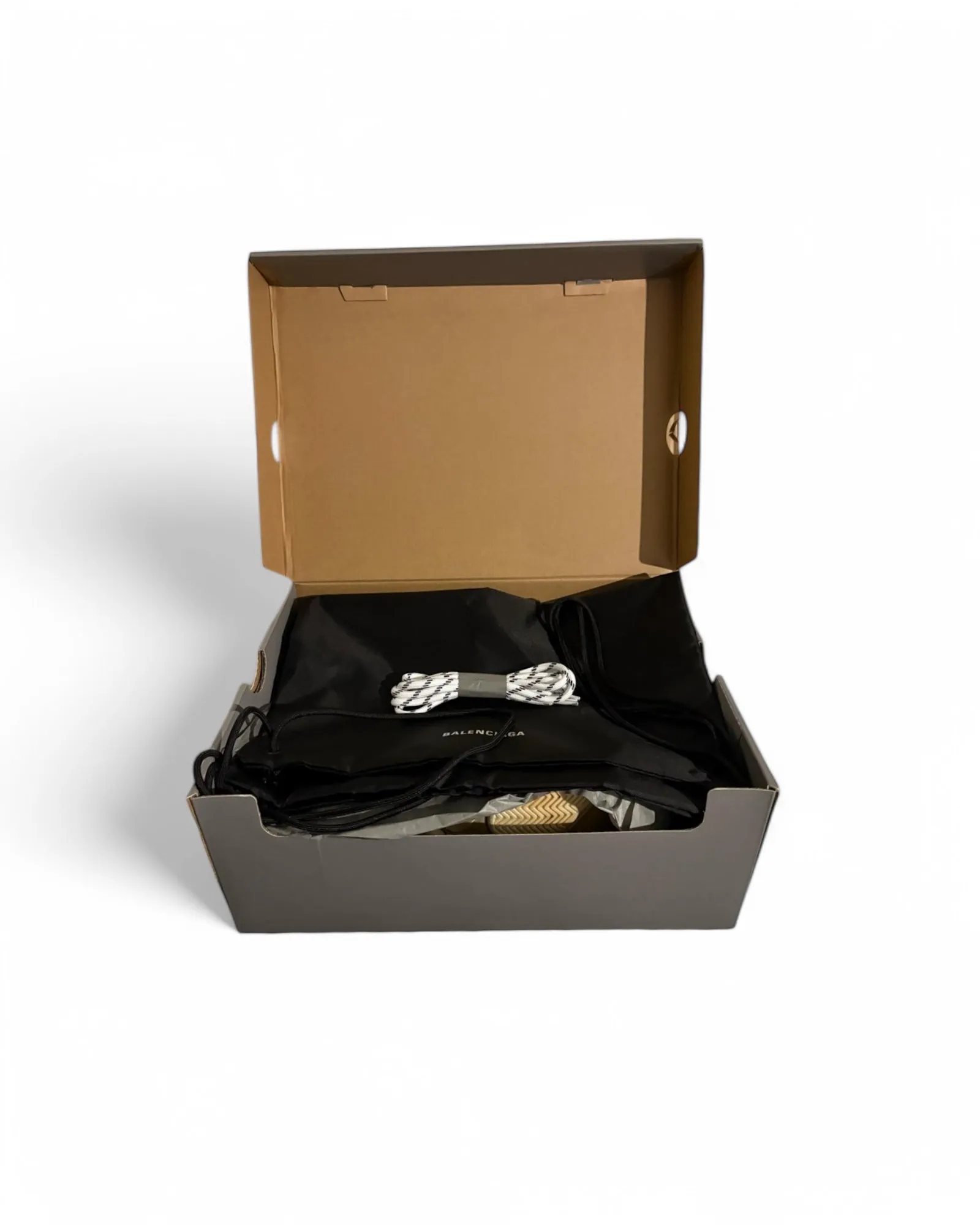 Pre-owned Balenciaga Sneakers Triple S in Beige