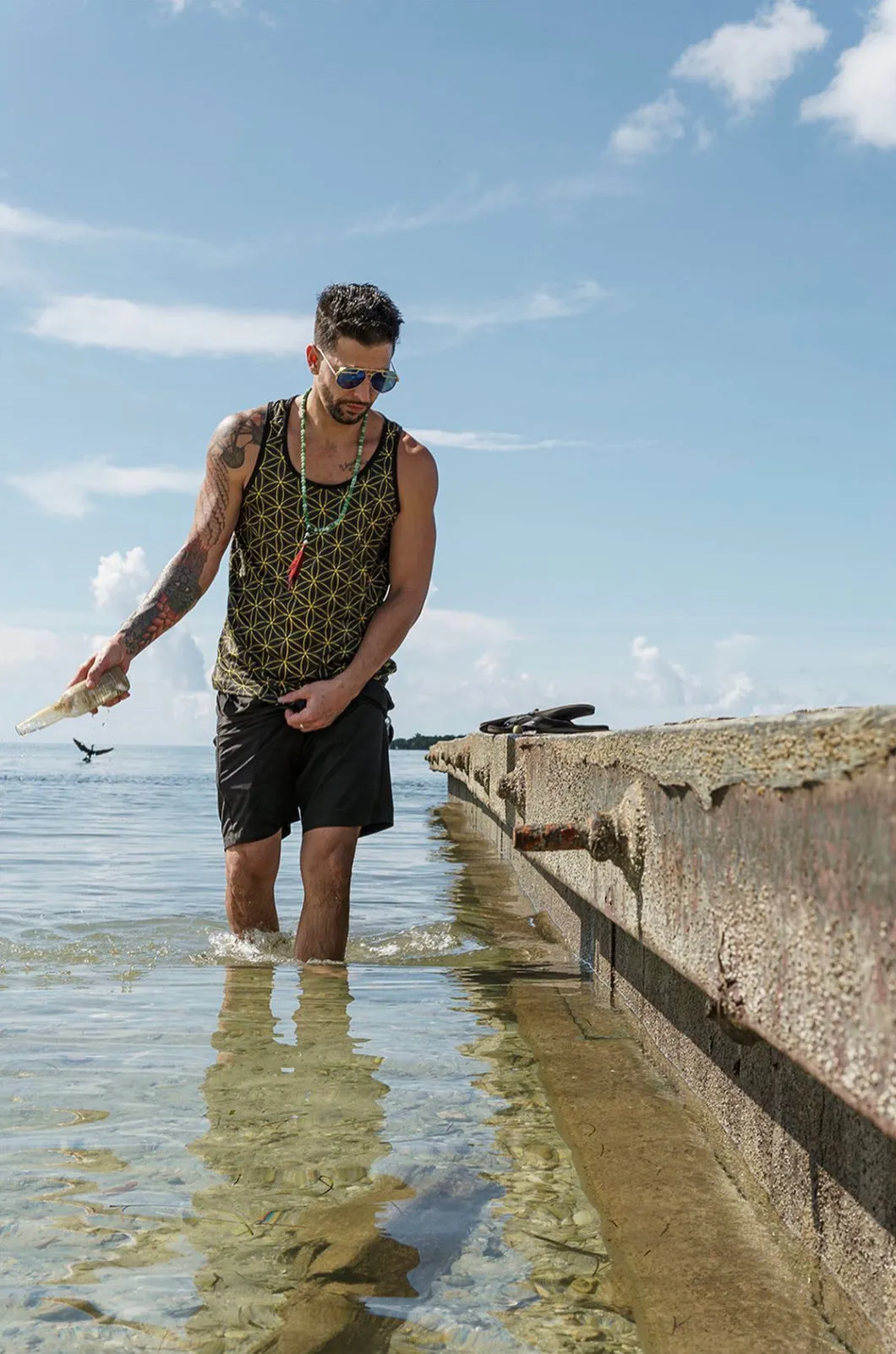 Sacred Gold: Flower of life Tank top