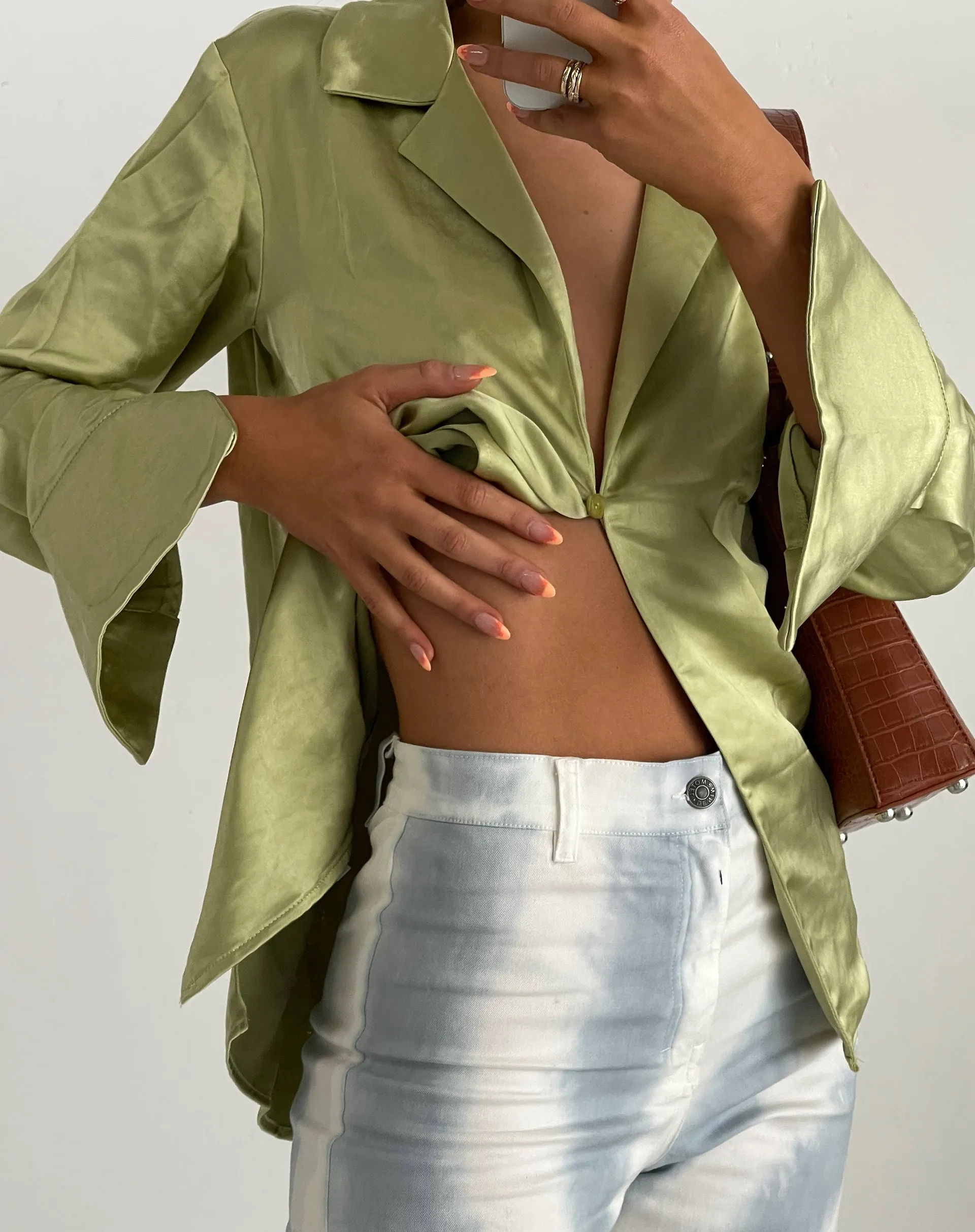 Saras Shirt in Satin Nile Green