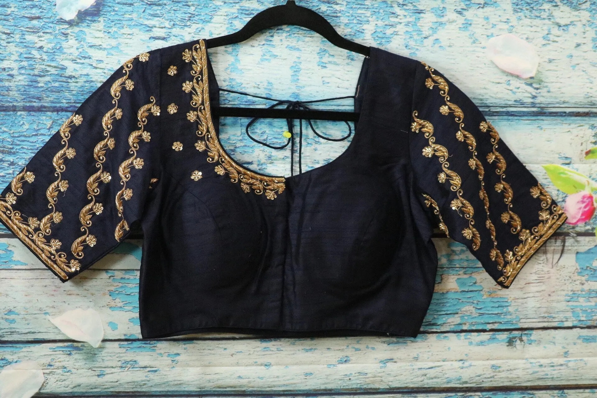 Saree Blouse indian,Latest indian blouse designs,saree blouse designs indian,saree stitched blouse,ruffle blouse,black Saree blouse
