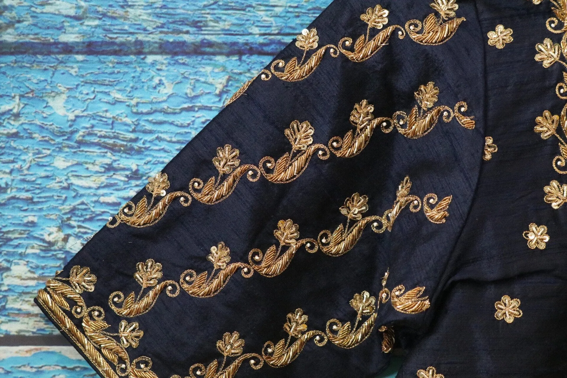 Saree Blouse indian,Latest indian blouse designs,saree blouse designs indian,saree stitched blouse,ruffle blouse,black Saree blouse