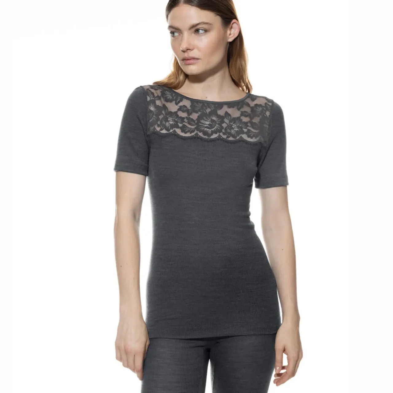 Serie Wool Love Short Sleeved Top in Thunder Grey