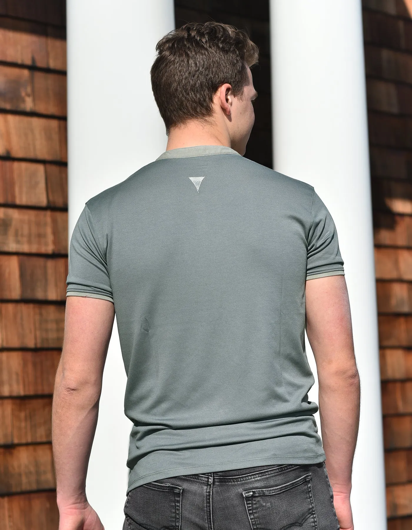Short Sleeve Notch Collar