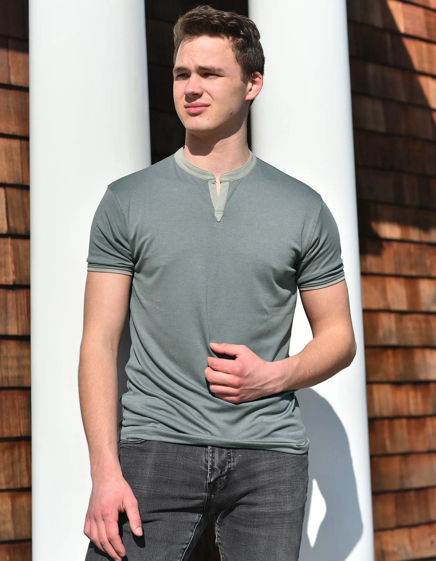 Short Sleeve Notch Collar