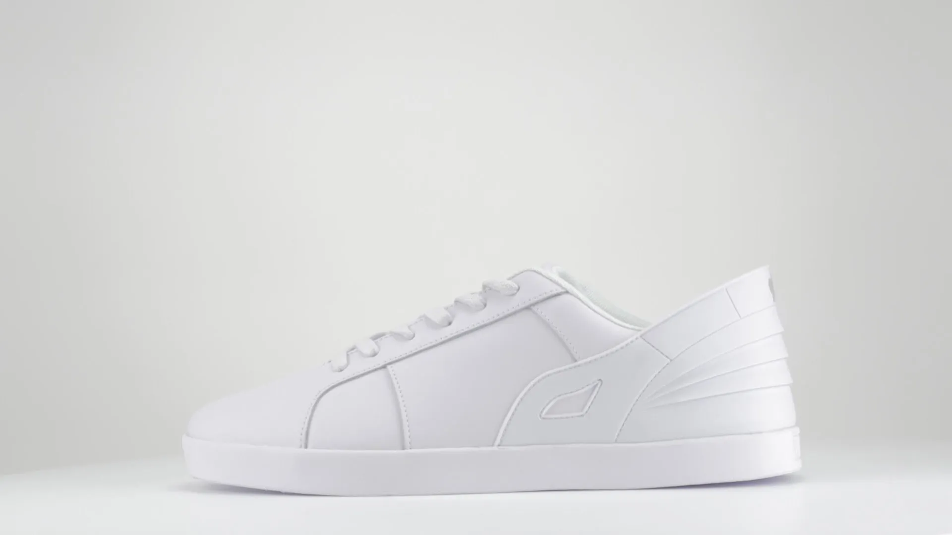 Triesti shoes: White