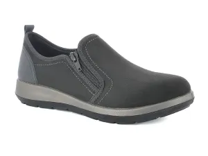 Women Sneakers WG41