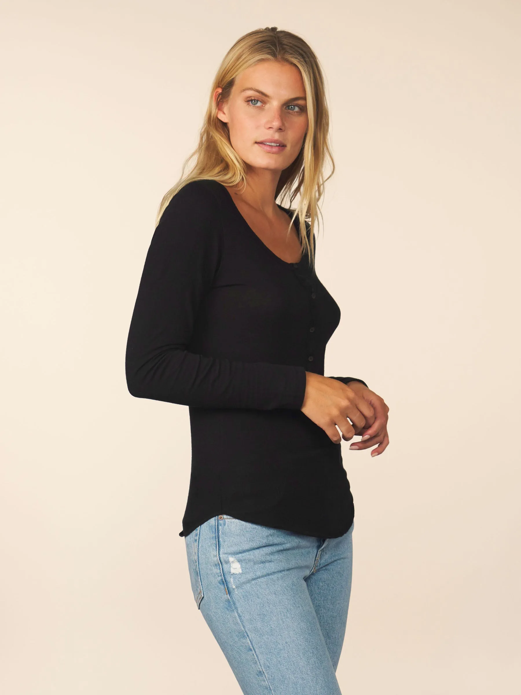 women’s cotton cashmere long sleeve henley - black